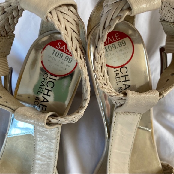 Michael Kors T Strap Cream Heel - Picture 6 of 8